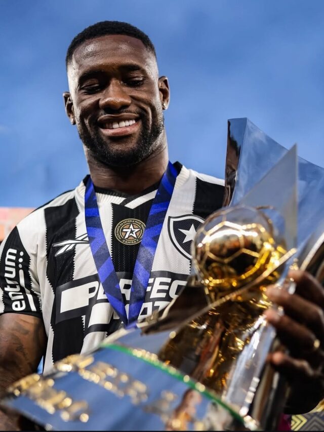 Botafogo do angolano Bastos Quissanga é campeão do Brasileirão